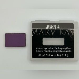 Mary Kay Eye Shadow - shade Iris. New in original container.